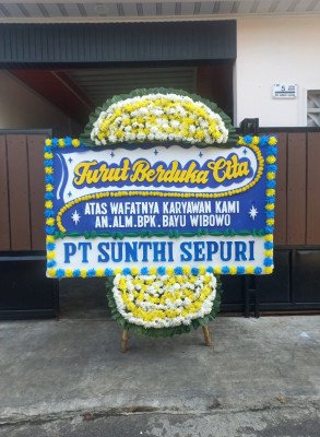 Papan Bunga Duka di Gunungsulah